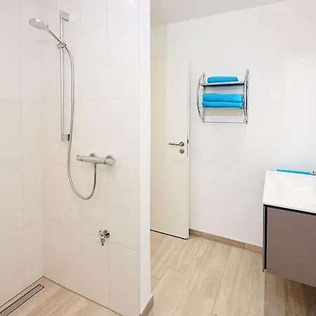 Forest Hideaway, Cleaning Included Casa vacanze